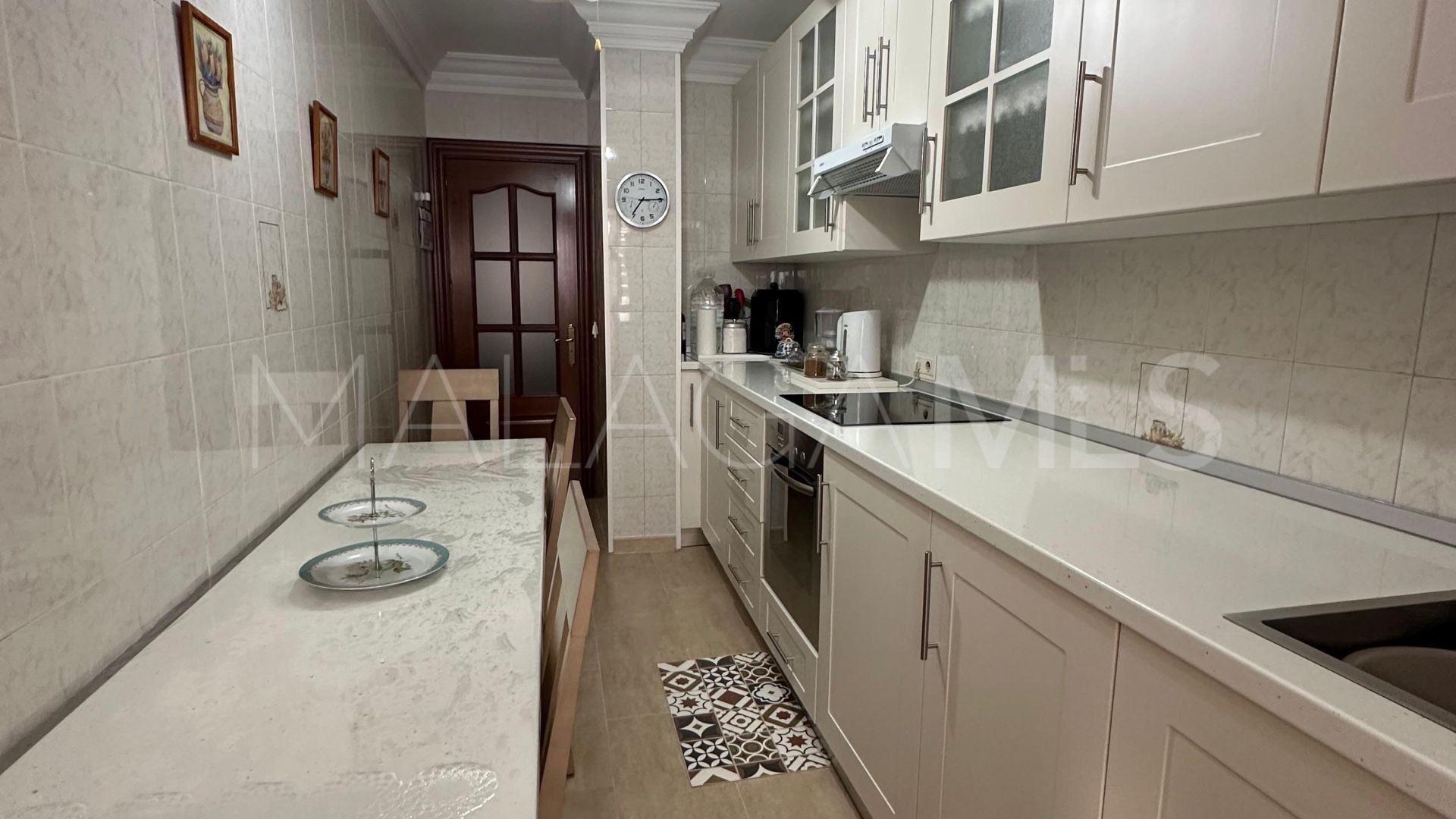 3 bedrooms Estepona Centre apartment for sale