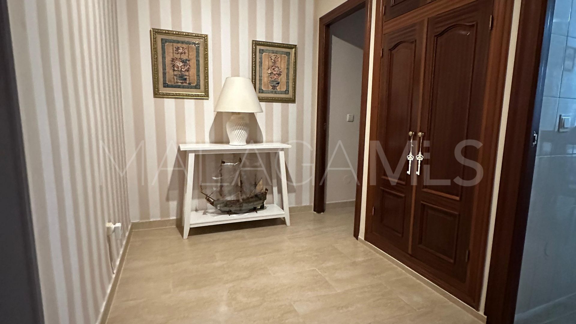 3 bedrooms Estepona Centre apartment for sale