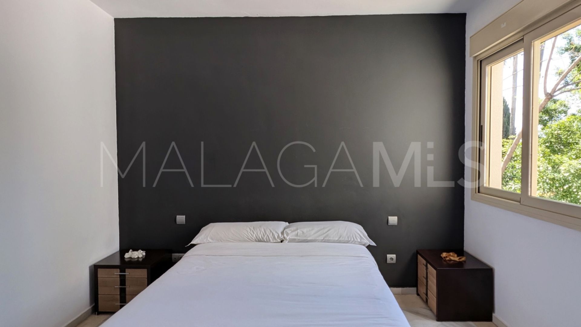 Ground floor apartment in Aloha for sale