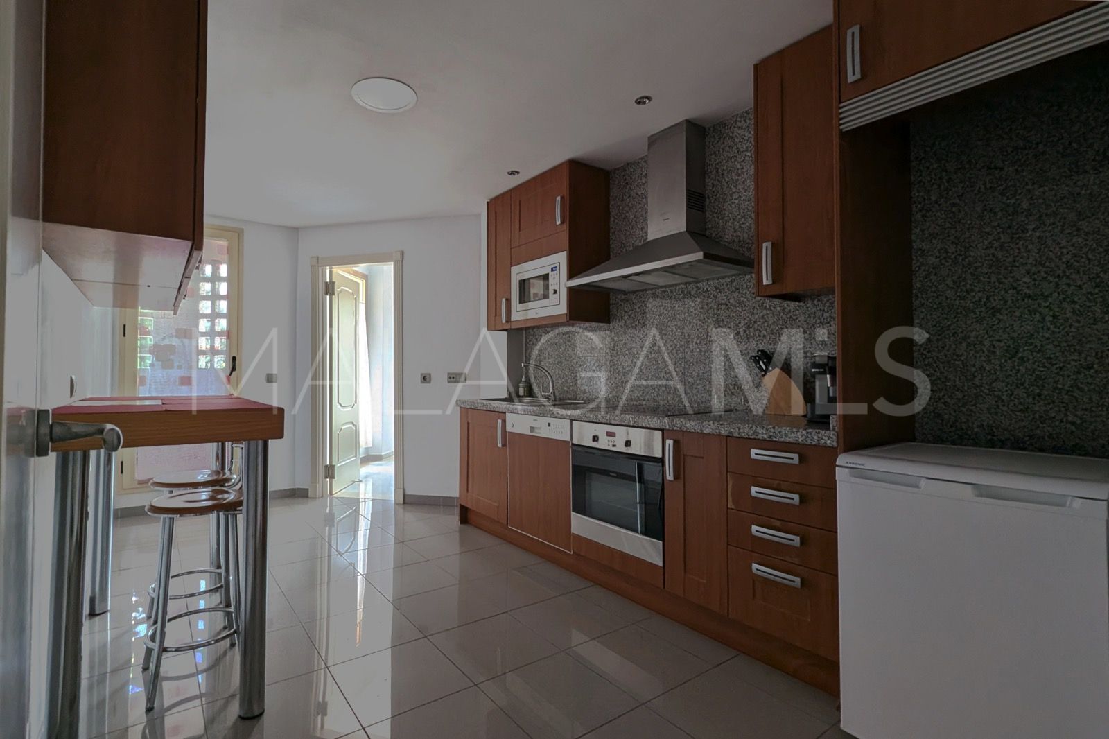 Ground floor apartment in Aloha for sale