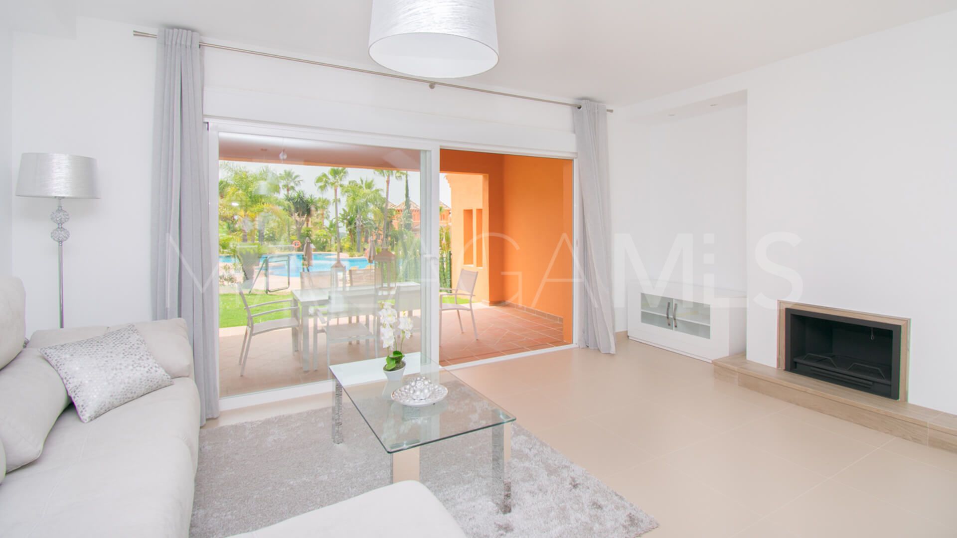 For sale El Paraiso town house