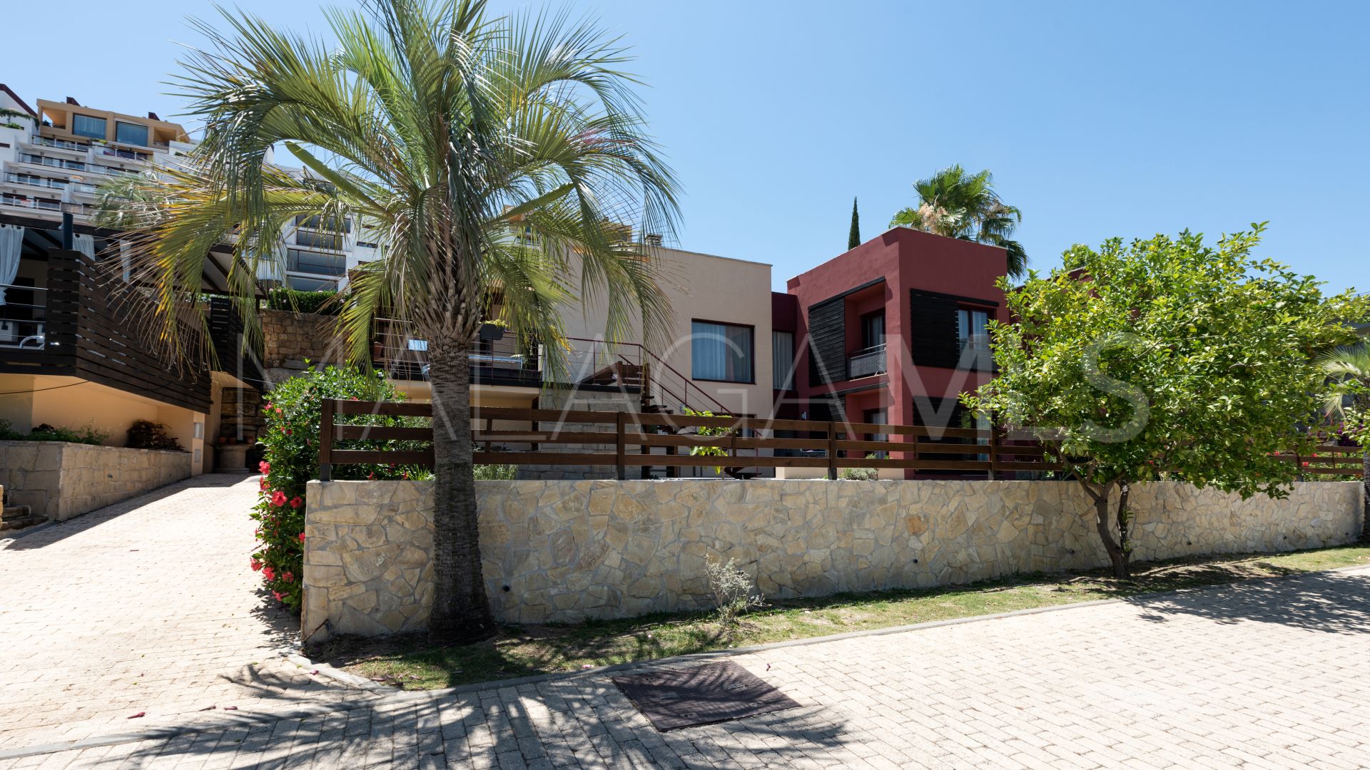 Buy villa with 4 bedrooms in Parque Botanico