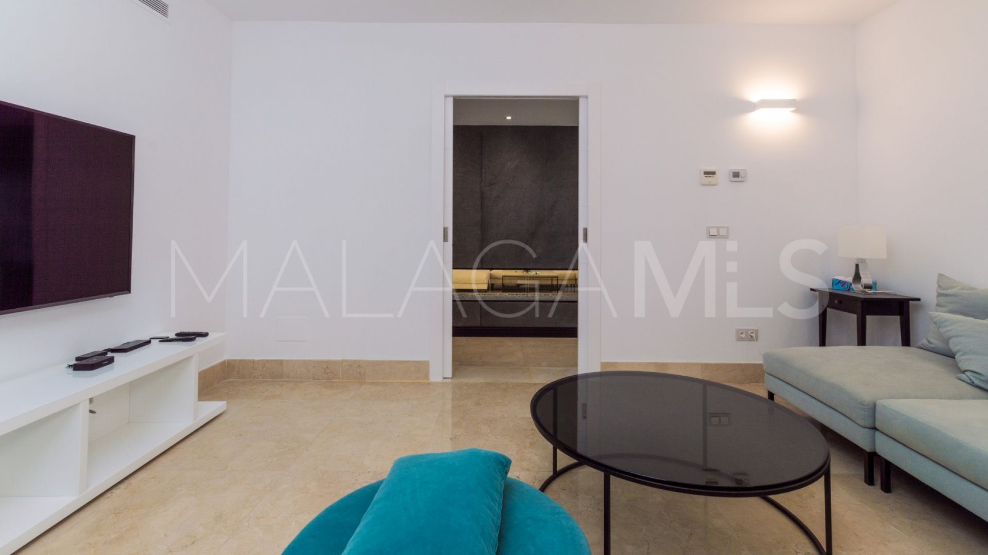 Villa with 5 bedrooms for sale in Nueva Andalucia