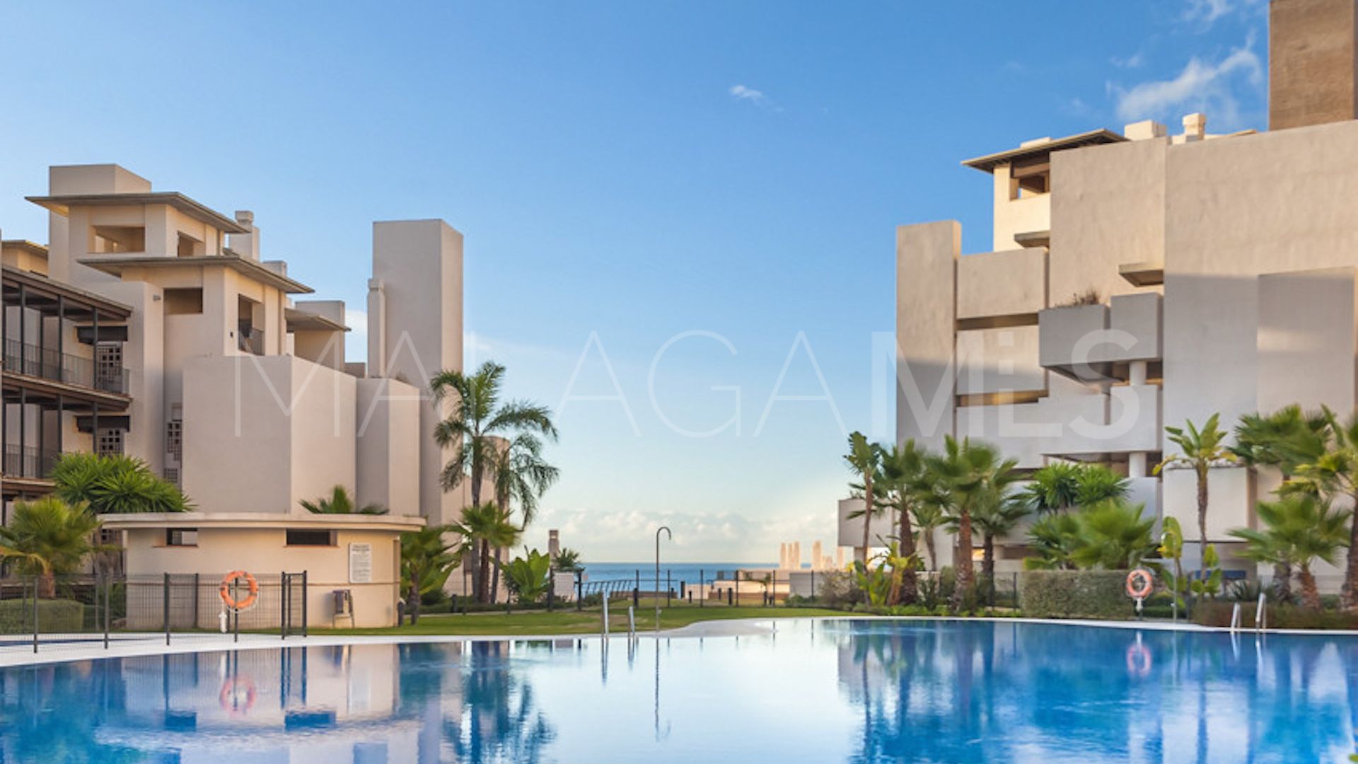 Duplex penthouse for sale in Bahia de la Plata