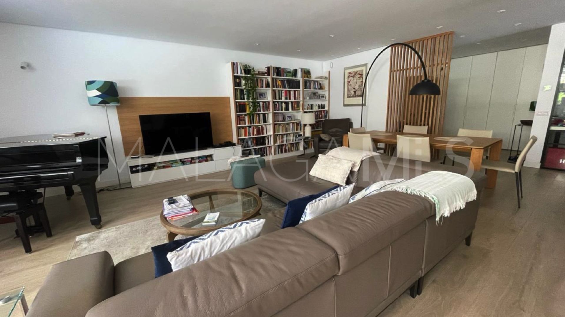 For sale Ricardo Soriano apartment with 4 bedrooms