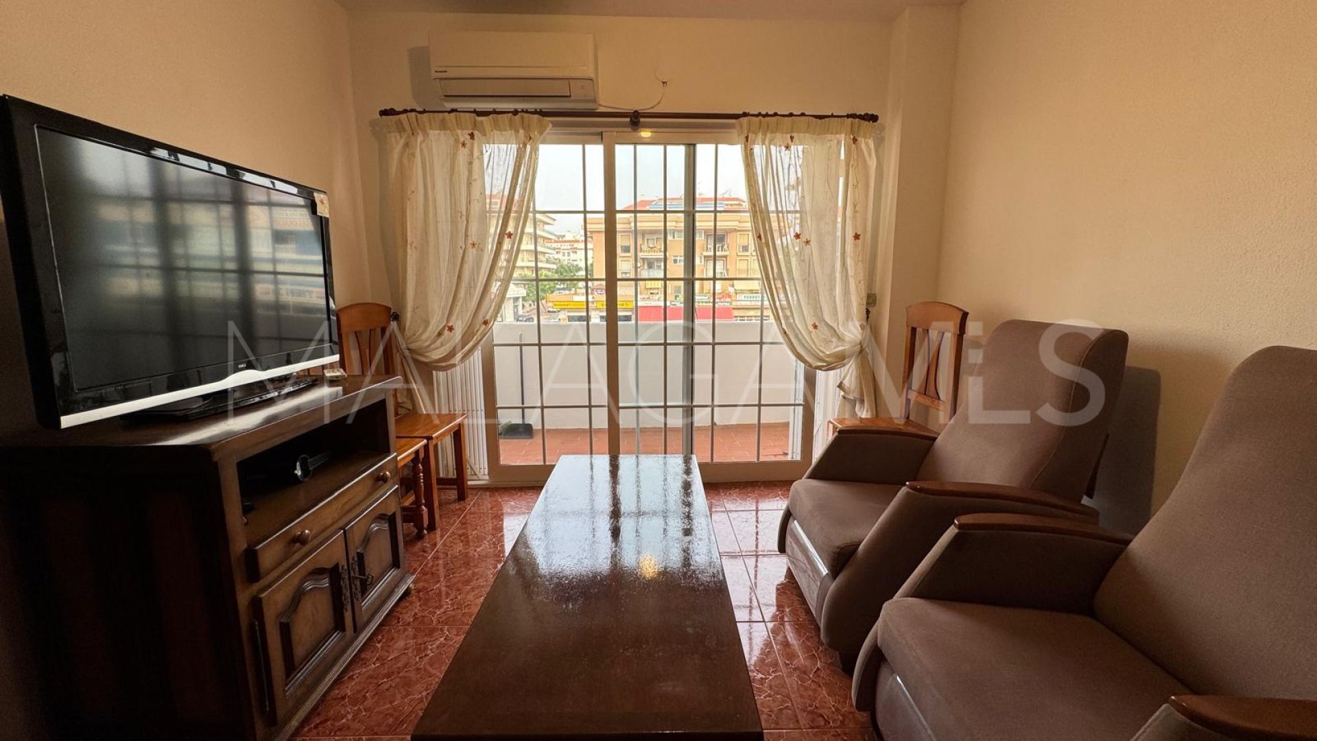 For sale apartment with 3 bedrooms in Sabinillas