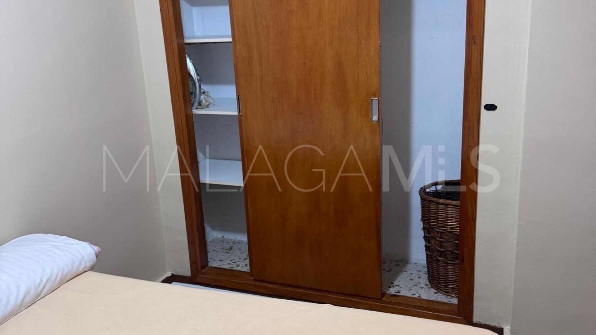 For sale apartment with 3 bedrooms in Sabinillas