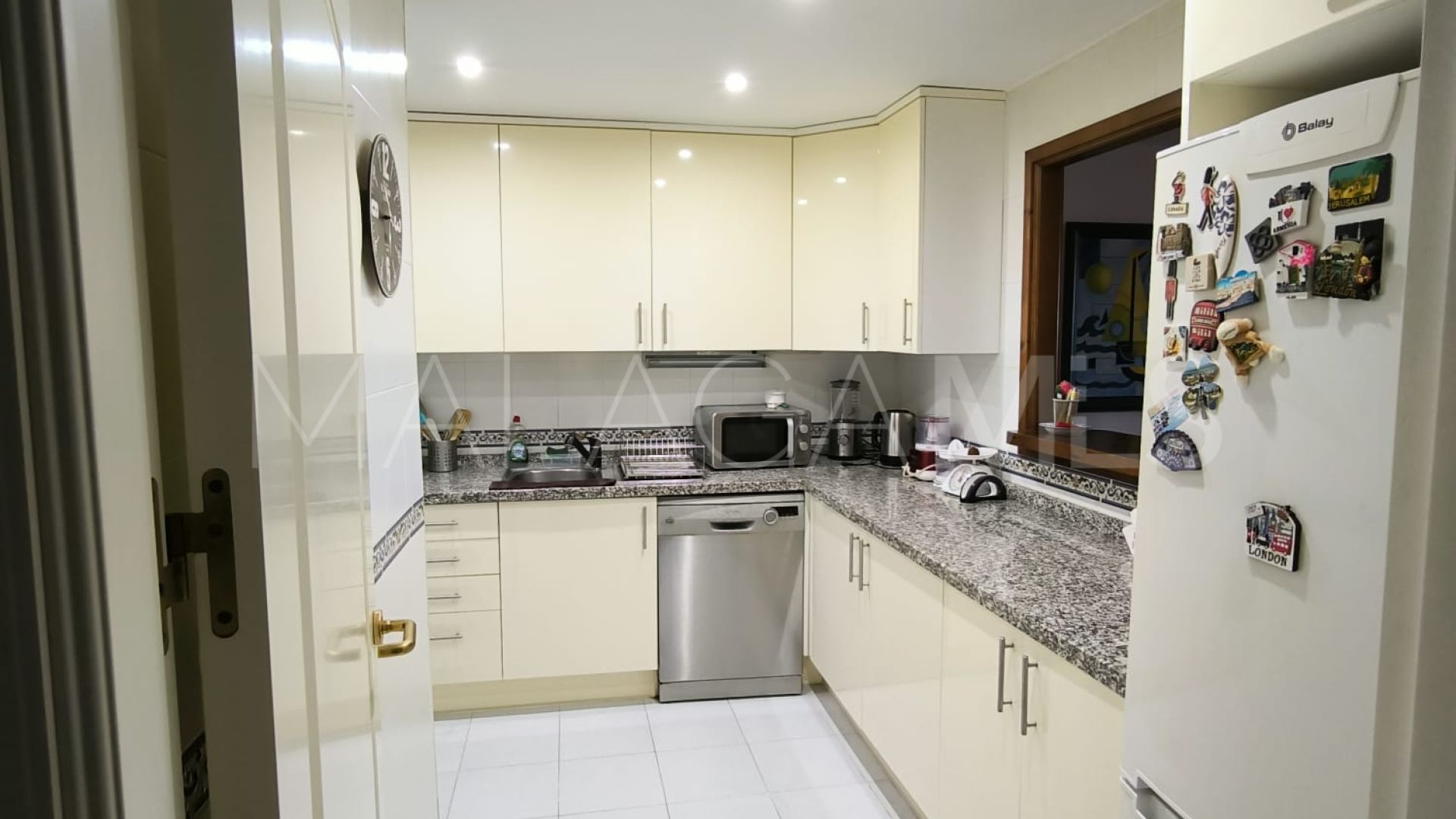 Apartment for sale in Duquesa Village with 2 bedrooms
