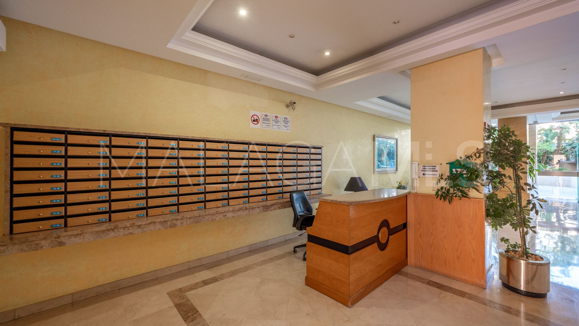 Apartment for sale in Marina Banus