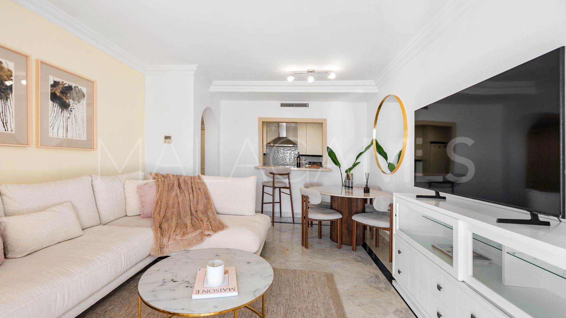 Apartment for sale in Marina Banus
