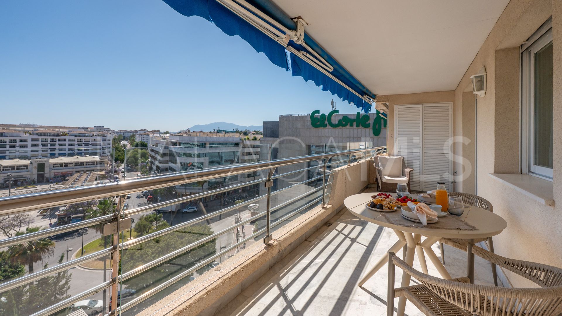 Apartment for sale in Marina Banus
