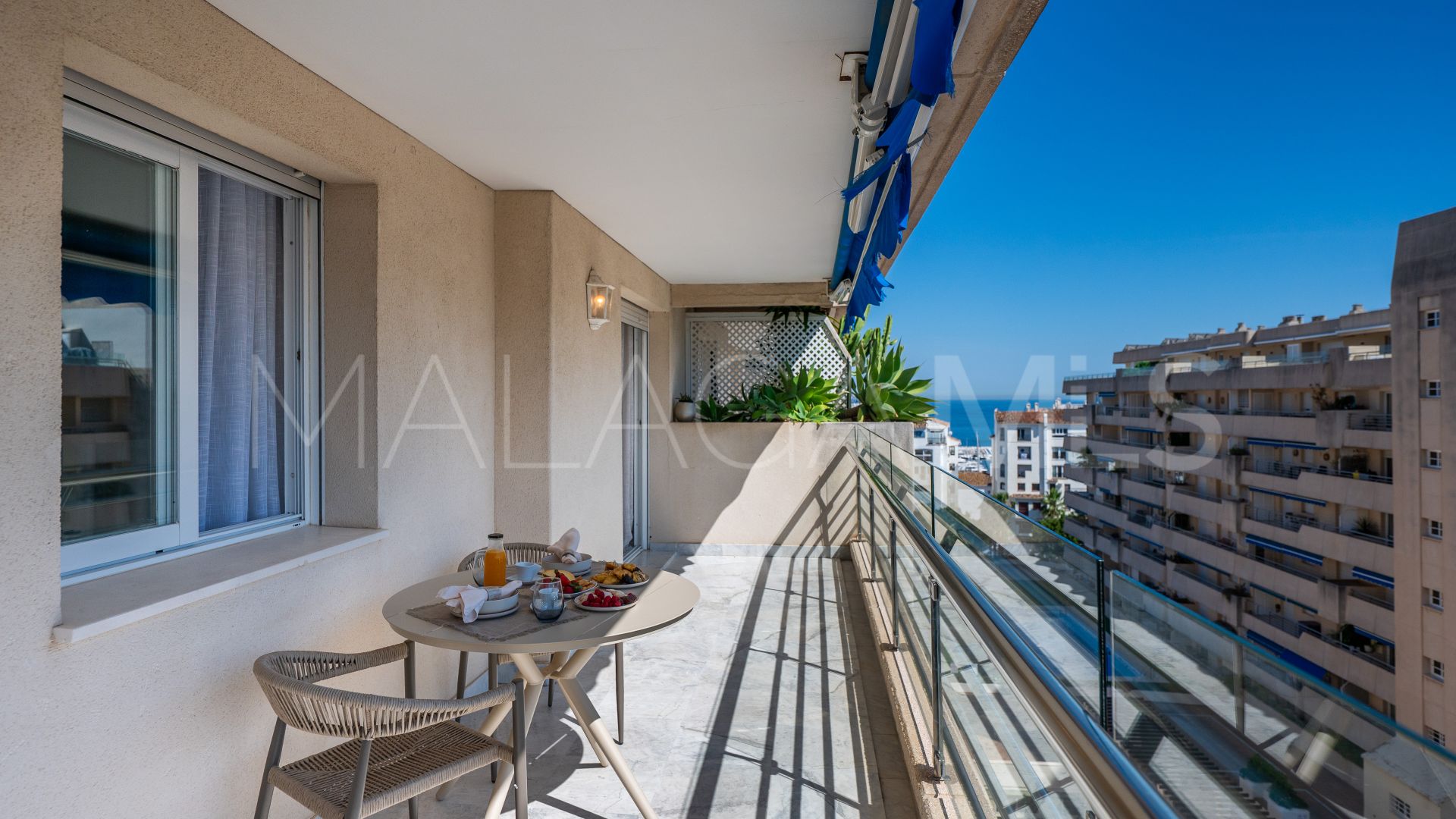 Apartment for sale in Marina Banus