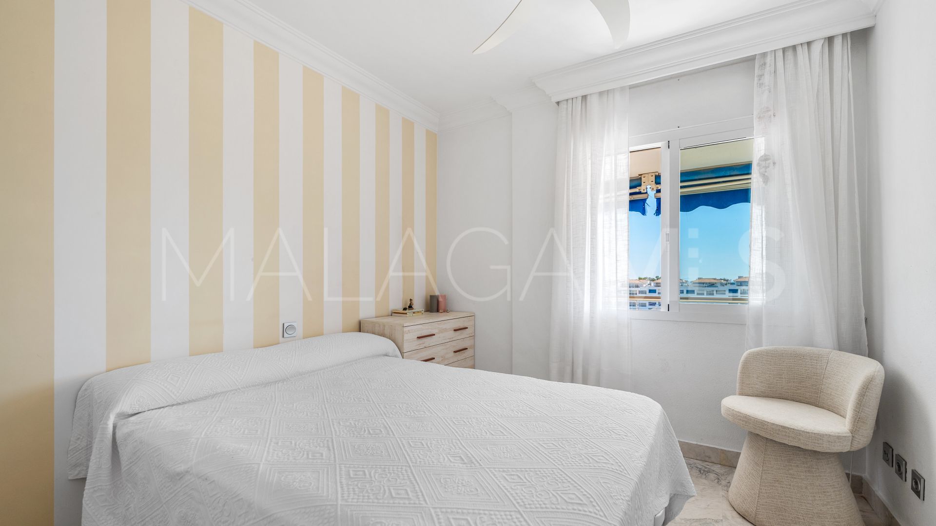 Apartment for sale in Marina Banus
