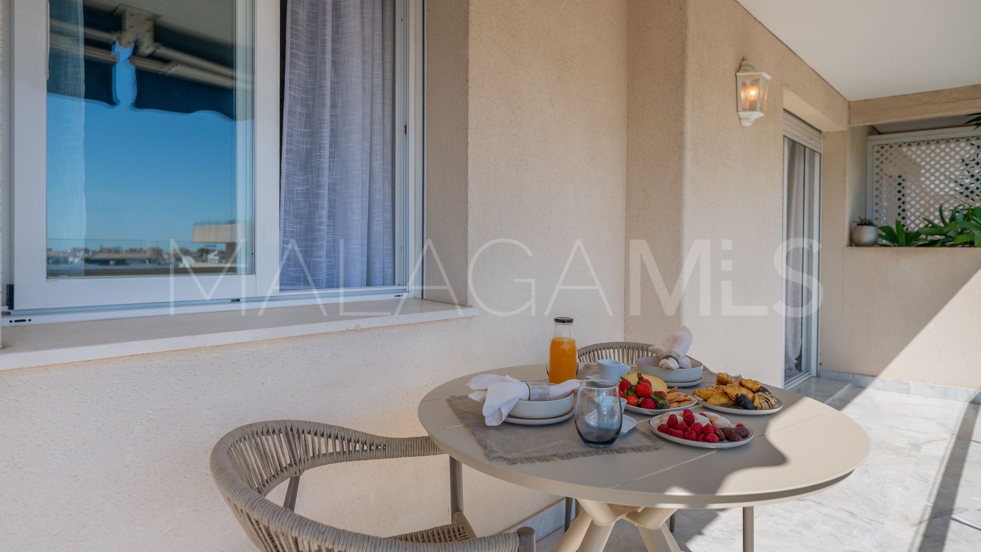 Apartment for sale in Marina Banus