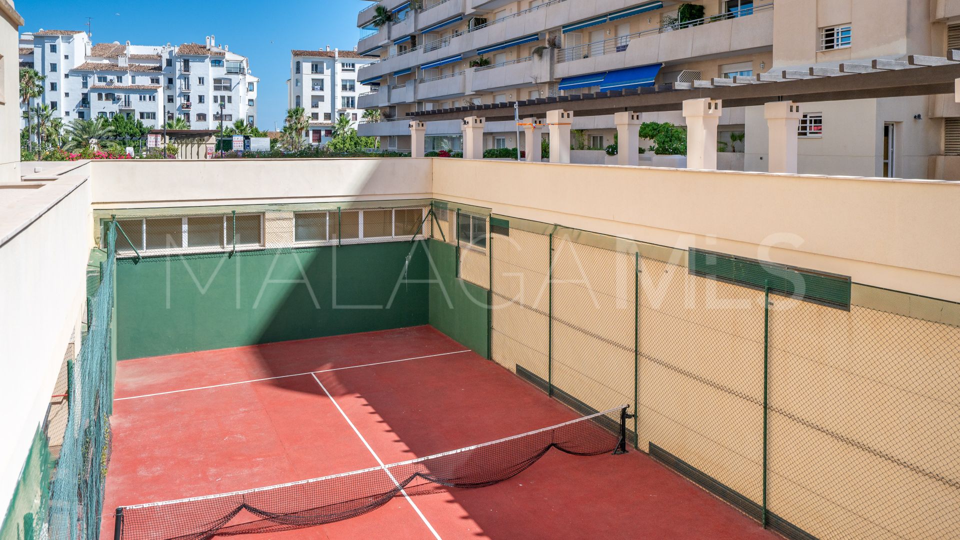 Apartment for sale in Marina Banus