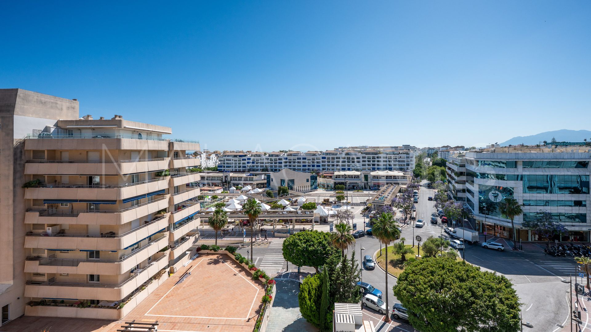 Apartment for sale in Marina Banus