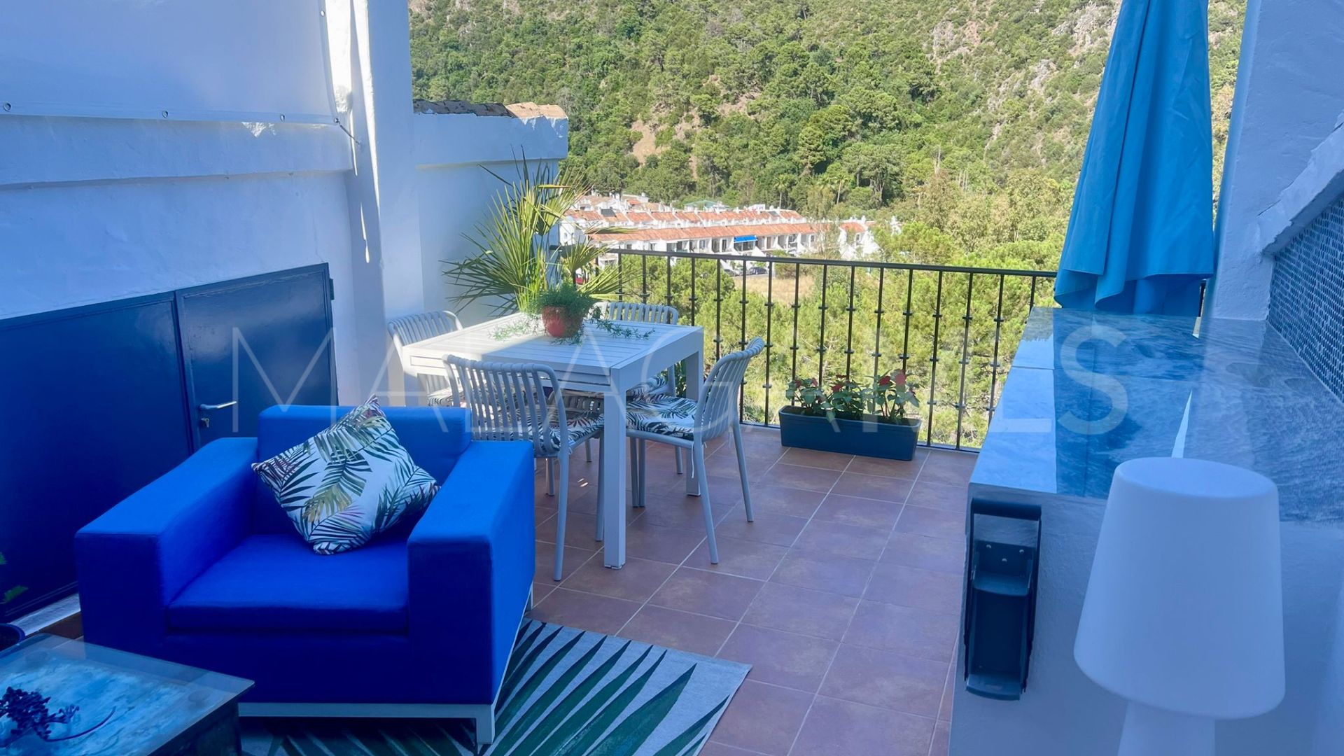 Studio for sale in Benahavis Centro