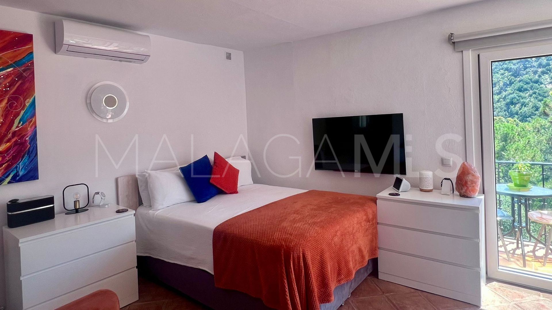 Studio for sale in Benahavis Centro