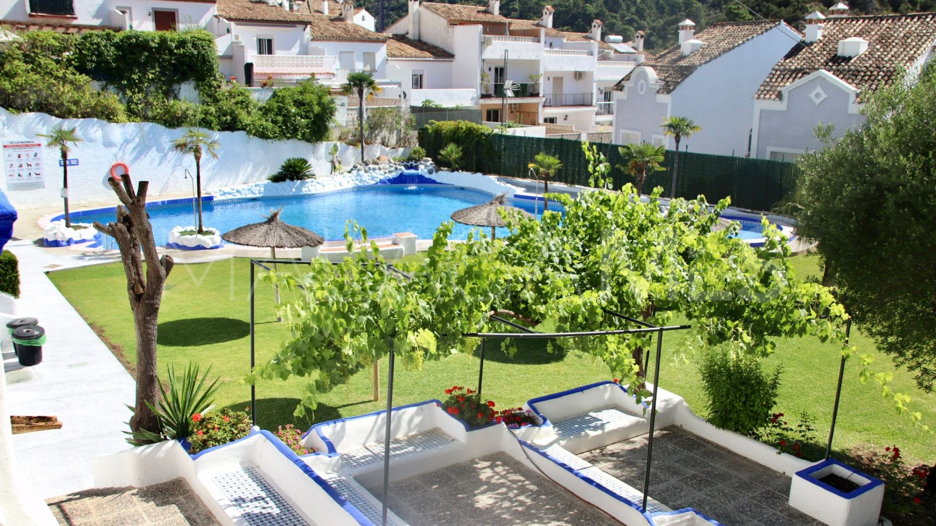 Studio for sale in Benahavis Centro