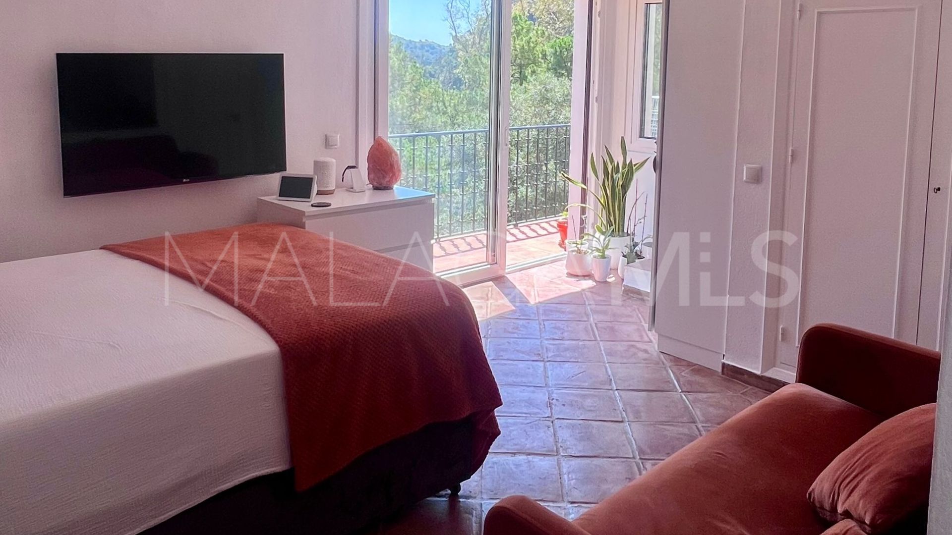 Studio for sale in Benahavis Centro