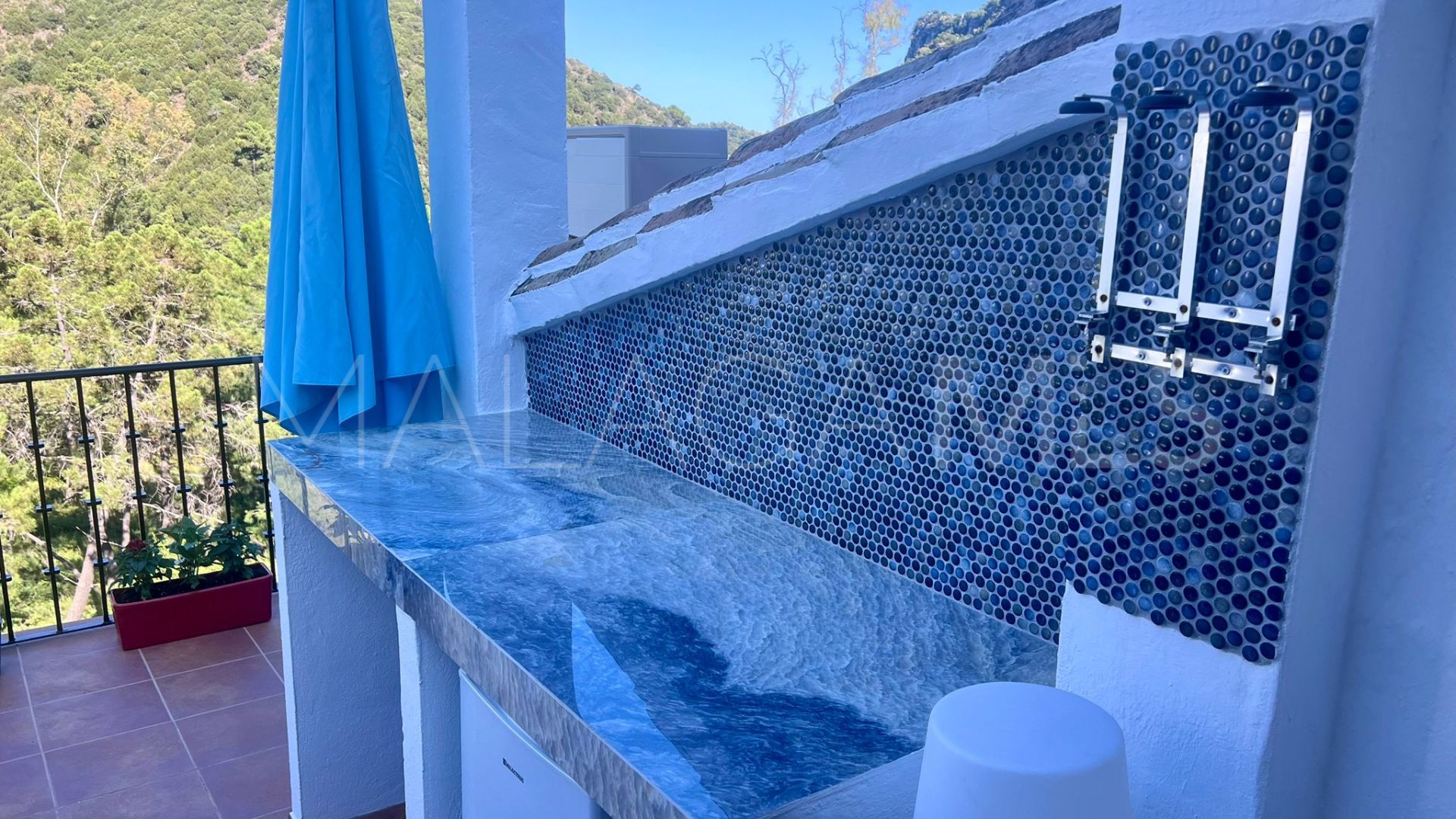 Studio for sale in Benahavis Centro