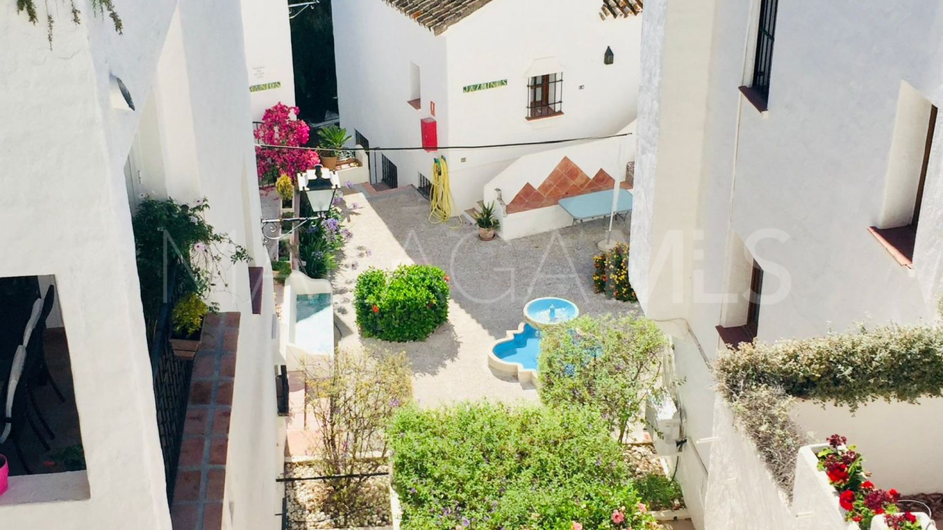 Studio for sale in Benahavis Centro