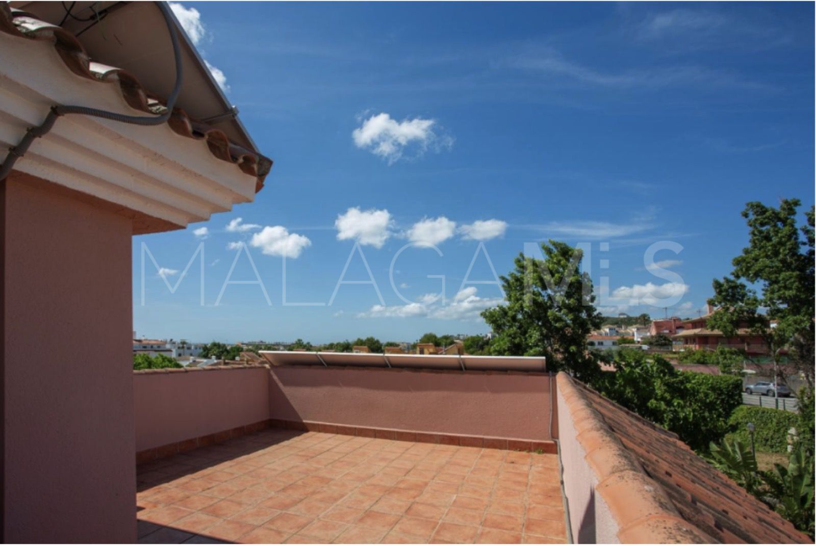Villa for sale in Sabinillas