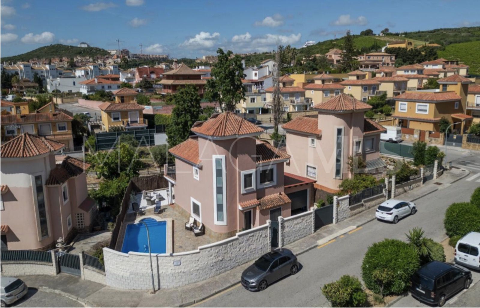 Villa for sale in Sabinillas