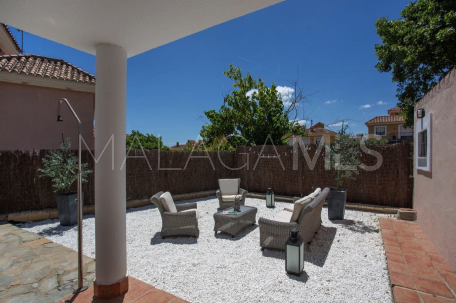 Villa for sale in Sabinillas