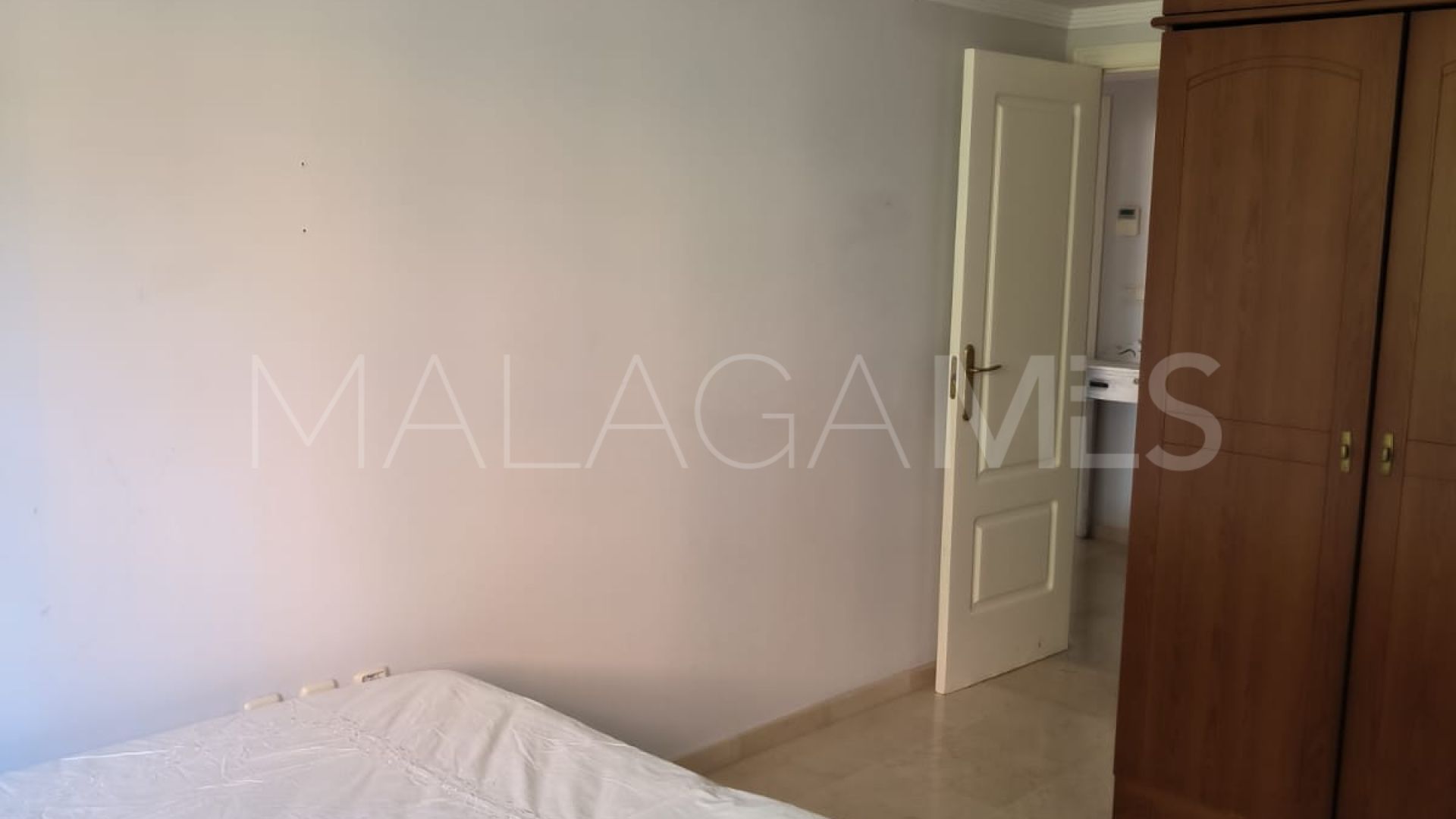Lägenhet for sale in Las Lomas de Rio Real