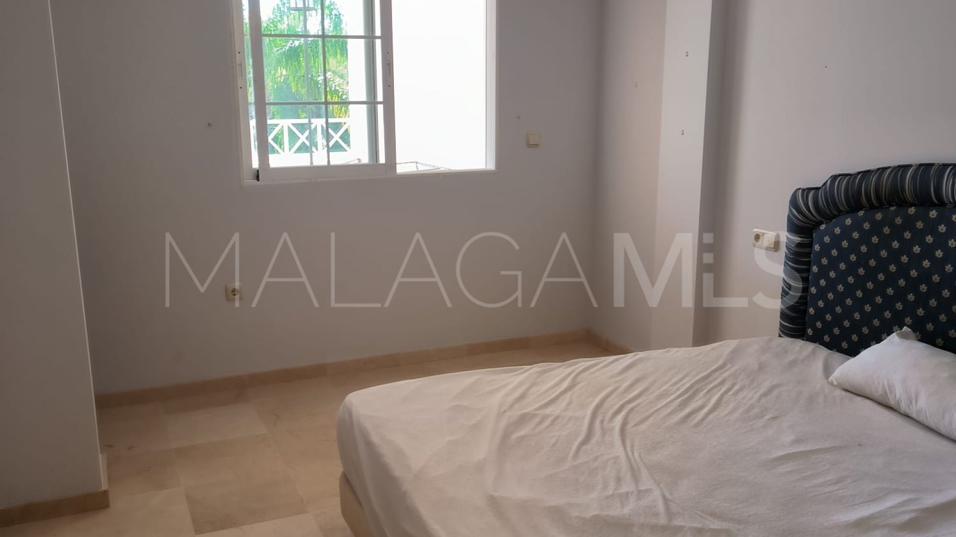 Lägenhet for sale in Las Lomas de Rio Real