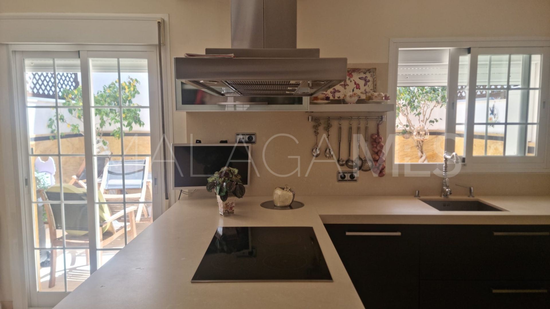Town house for sale in Estepona Town