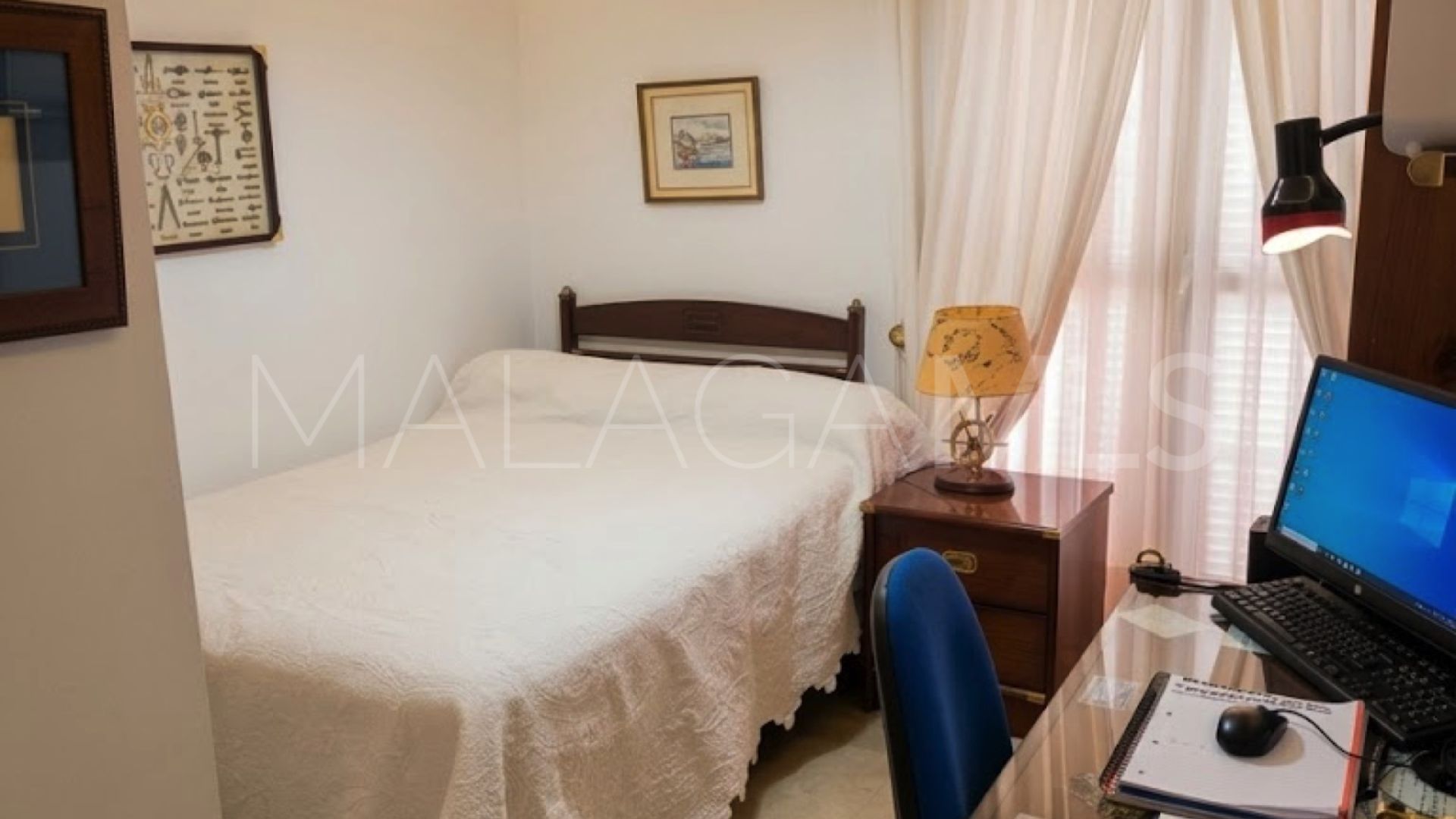 Buy adosado in La Campana