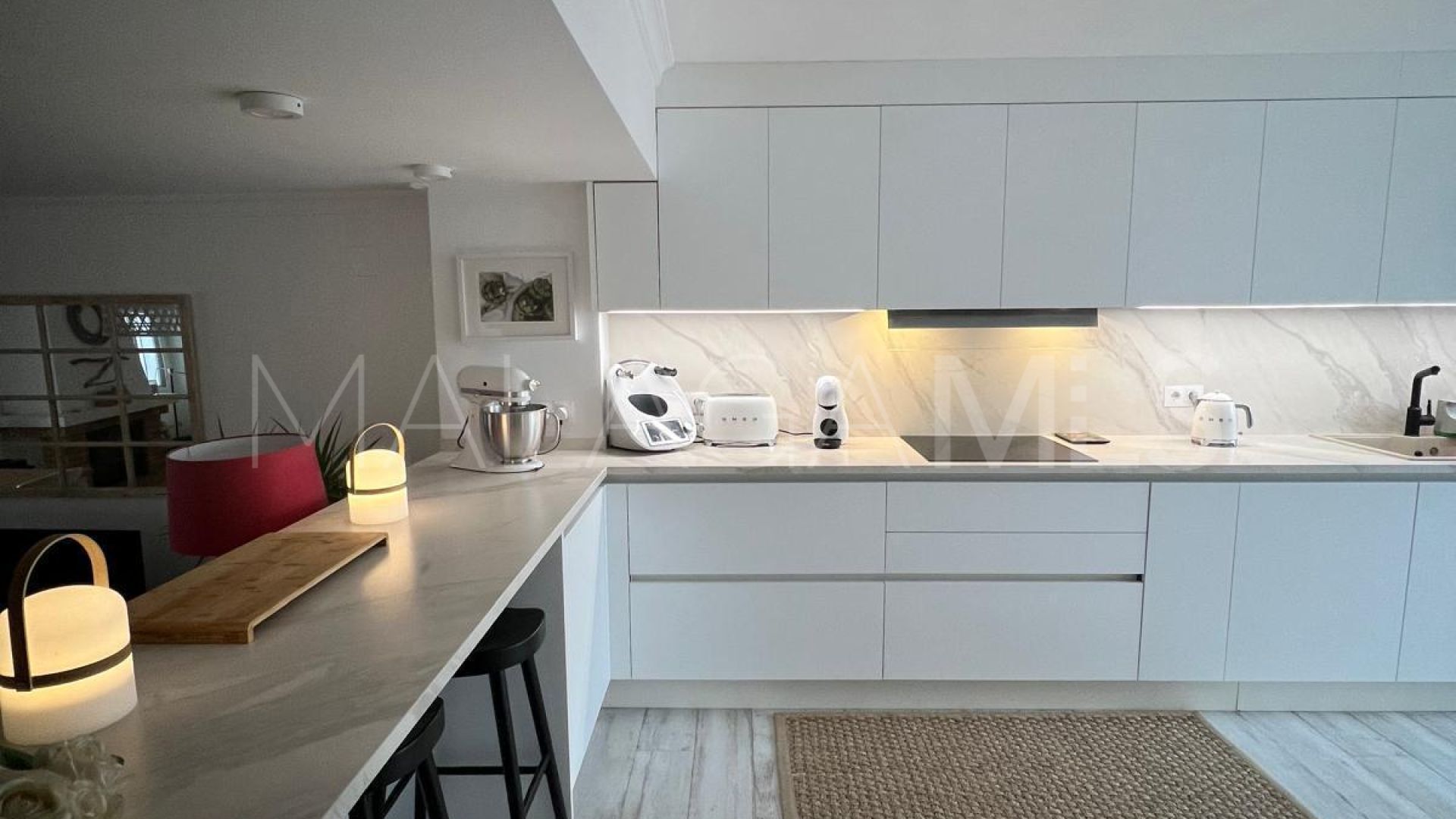 Parhus for sale in Casares Playa