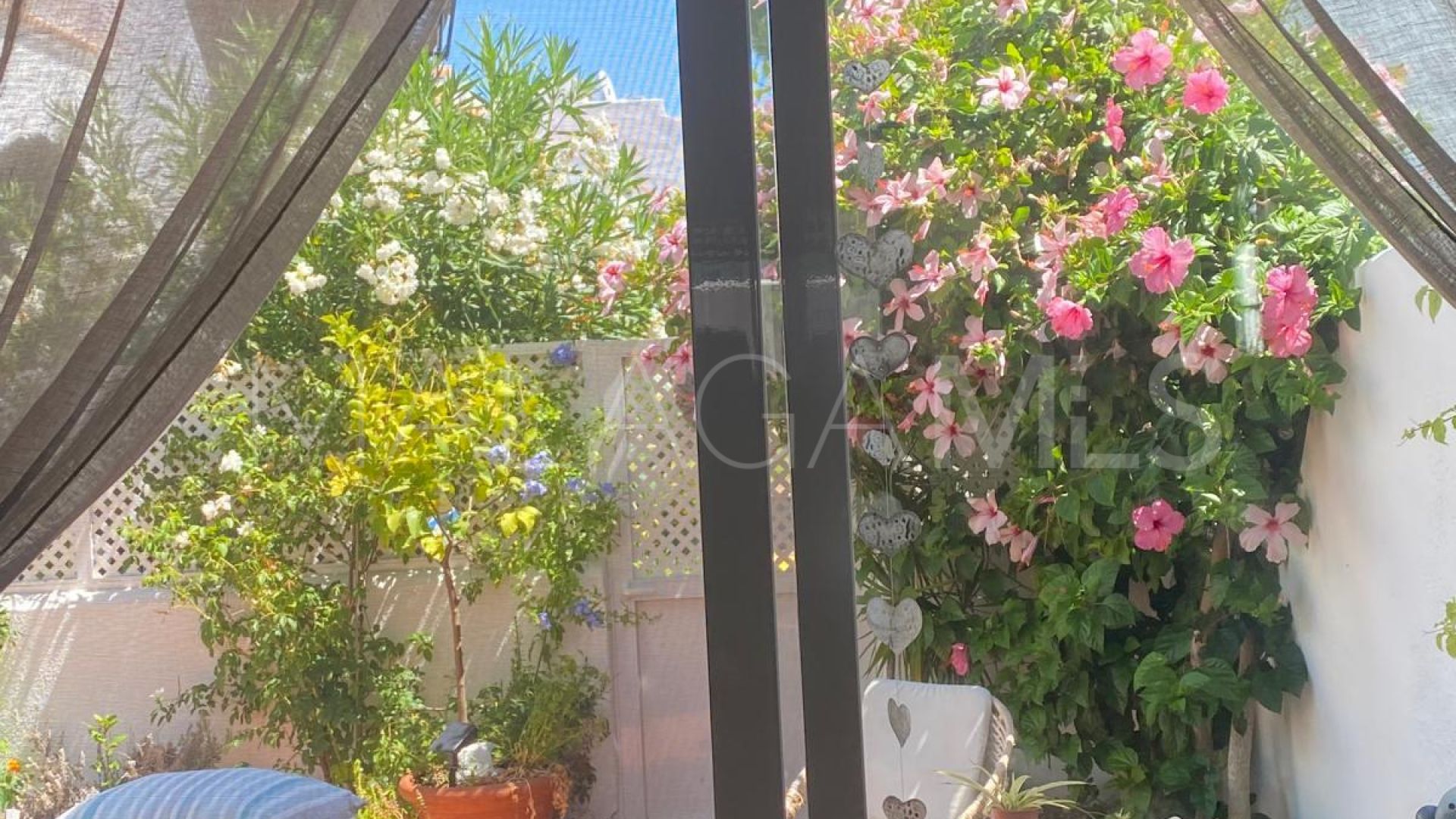 Parhus for sale in Casares Playa