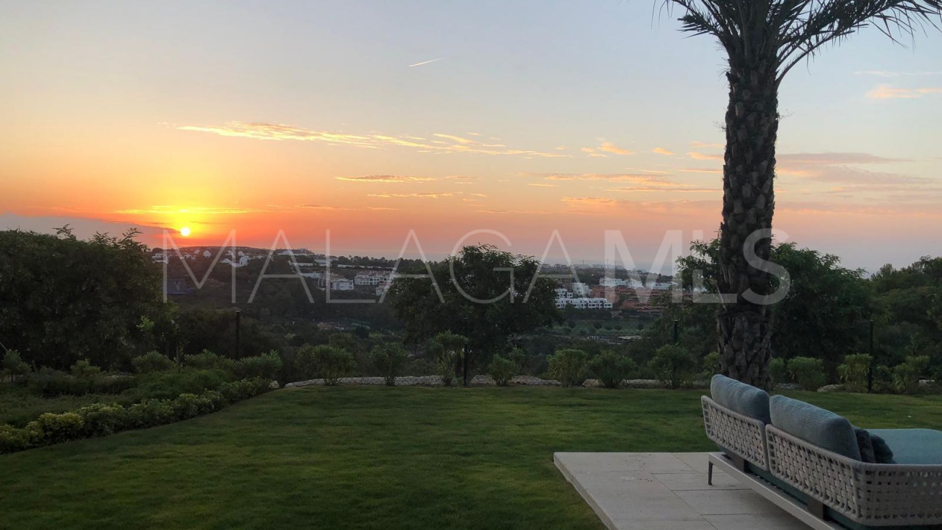 2 bedrooms ground floor apartment in Finca Cortesin for sale