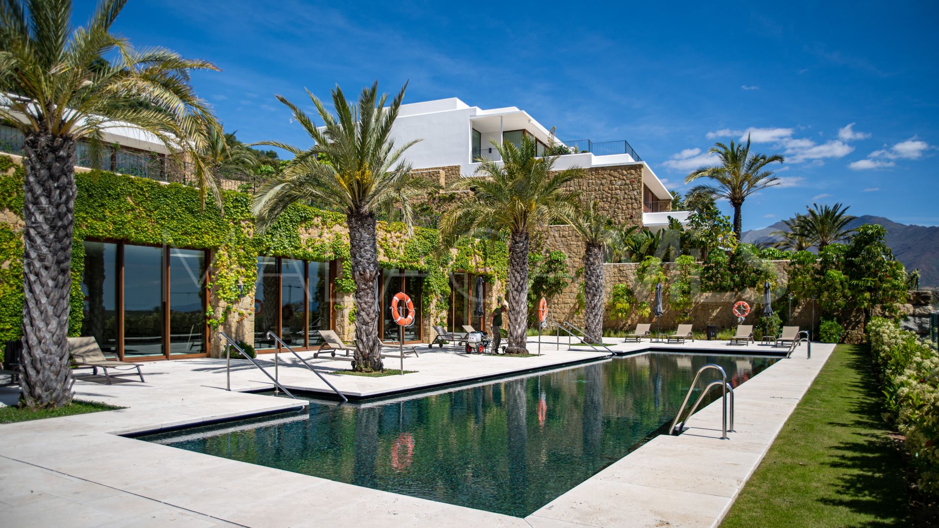 2 bedrooms ground floor apartment in Finca Cortesin for sale