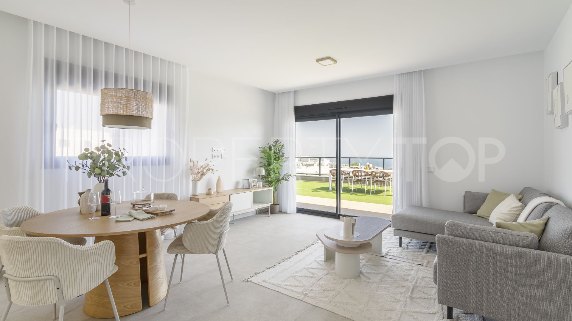 Apartamento con 2 dormitorios en venta en Gran Alacant