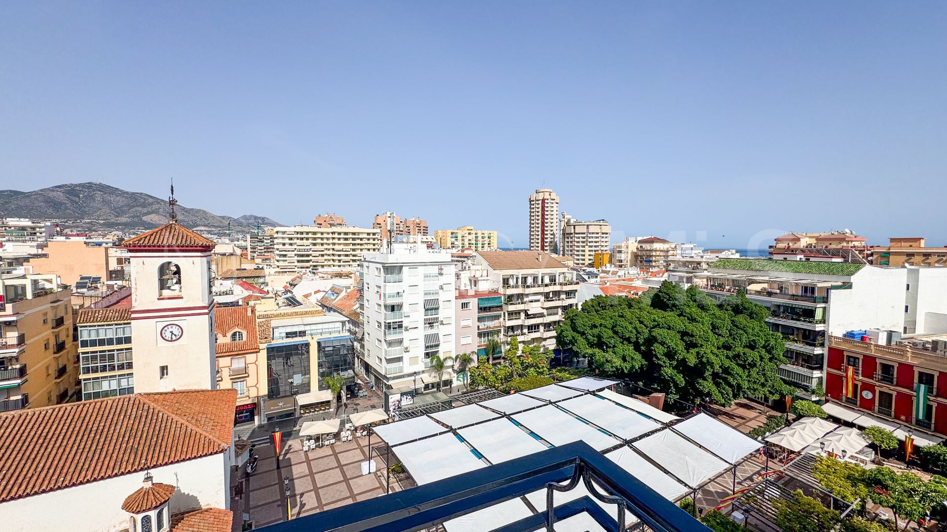 Penthouse for sale in Fuengirola with 4 bedrooms