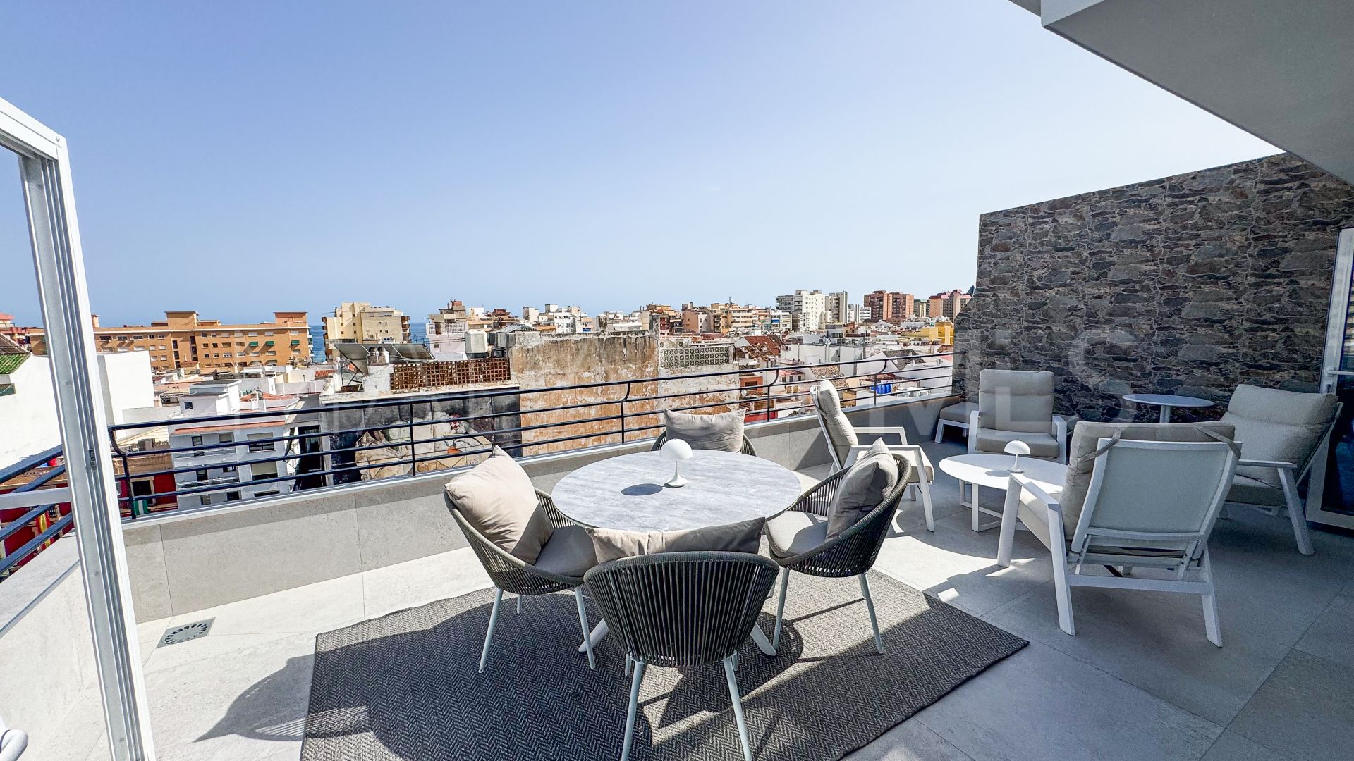 Penthouse for sale in Fuengirola with 4 bedrooms