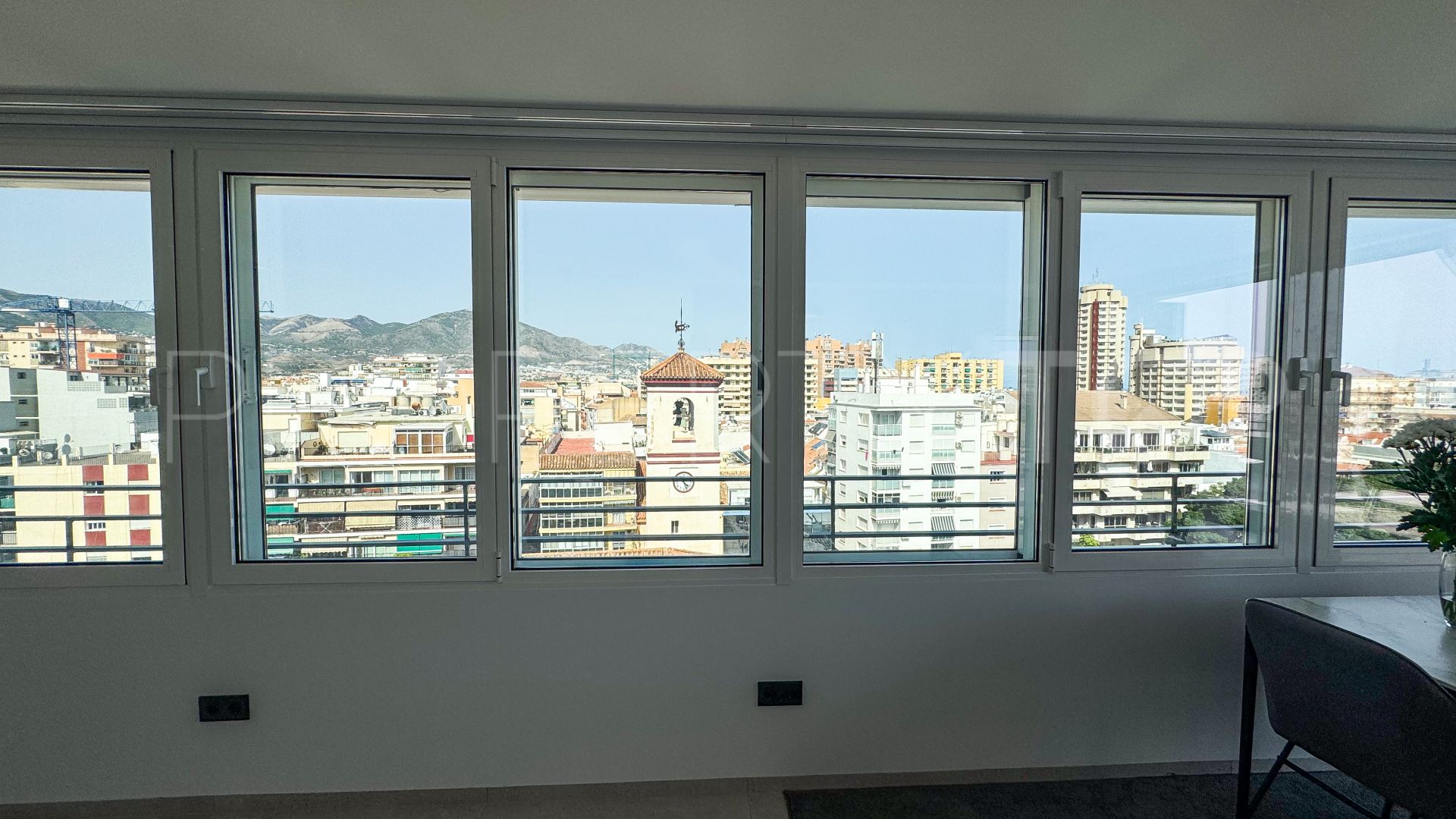 Se vende atico de 4 dormitorios en Fuengirola