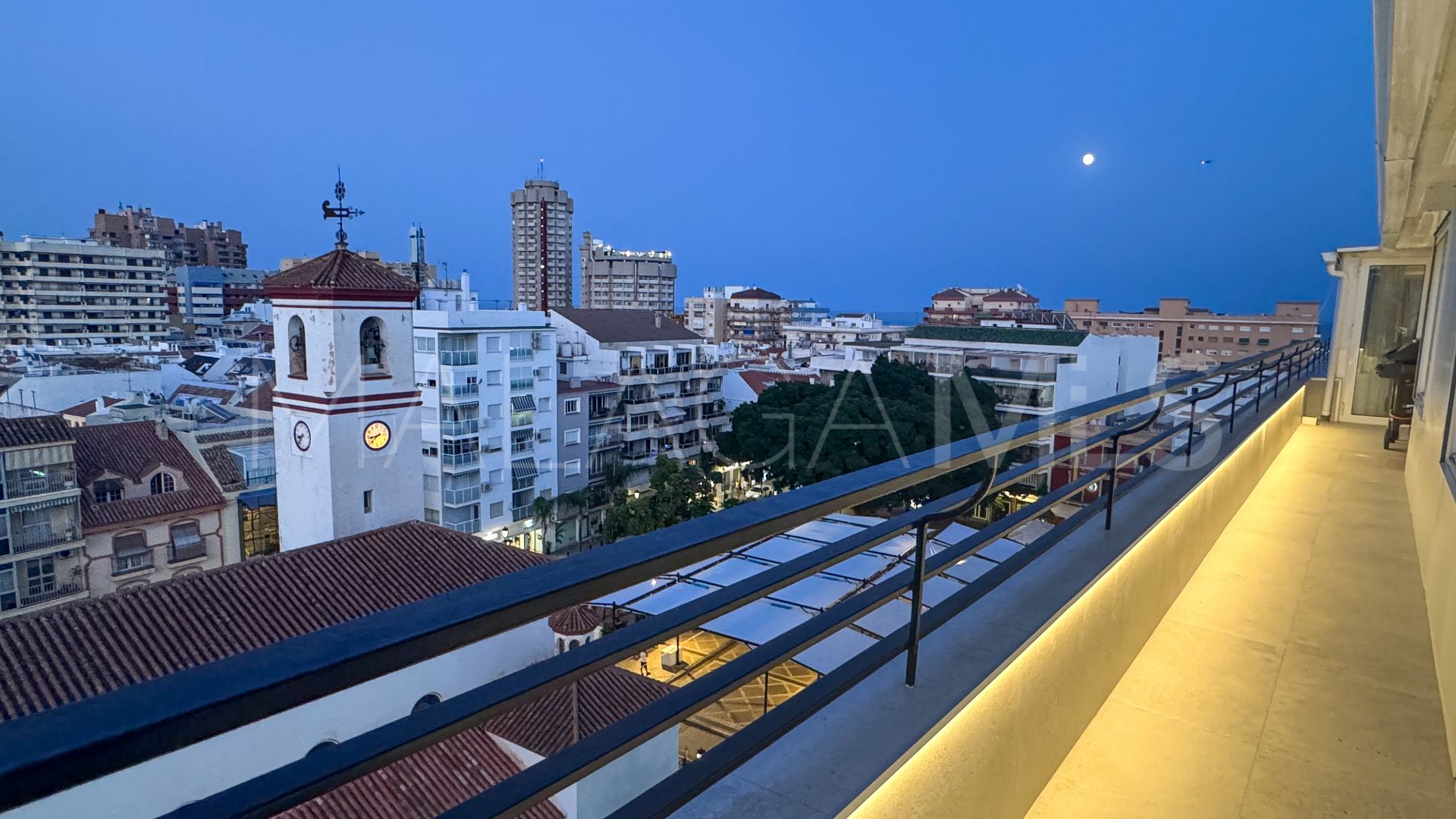 Penthouse for sale in Fuengirola with 4 bedrooms