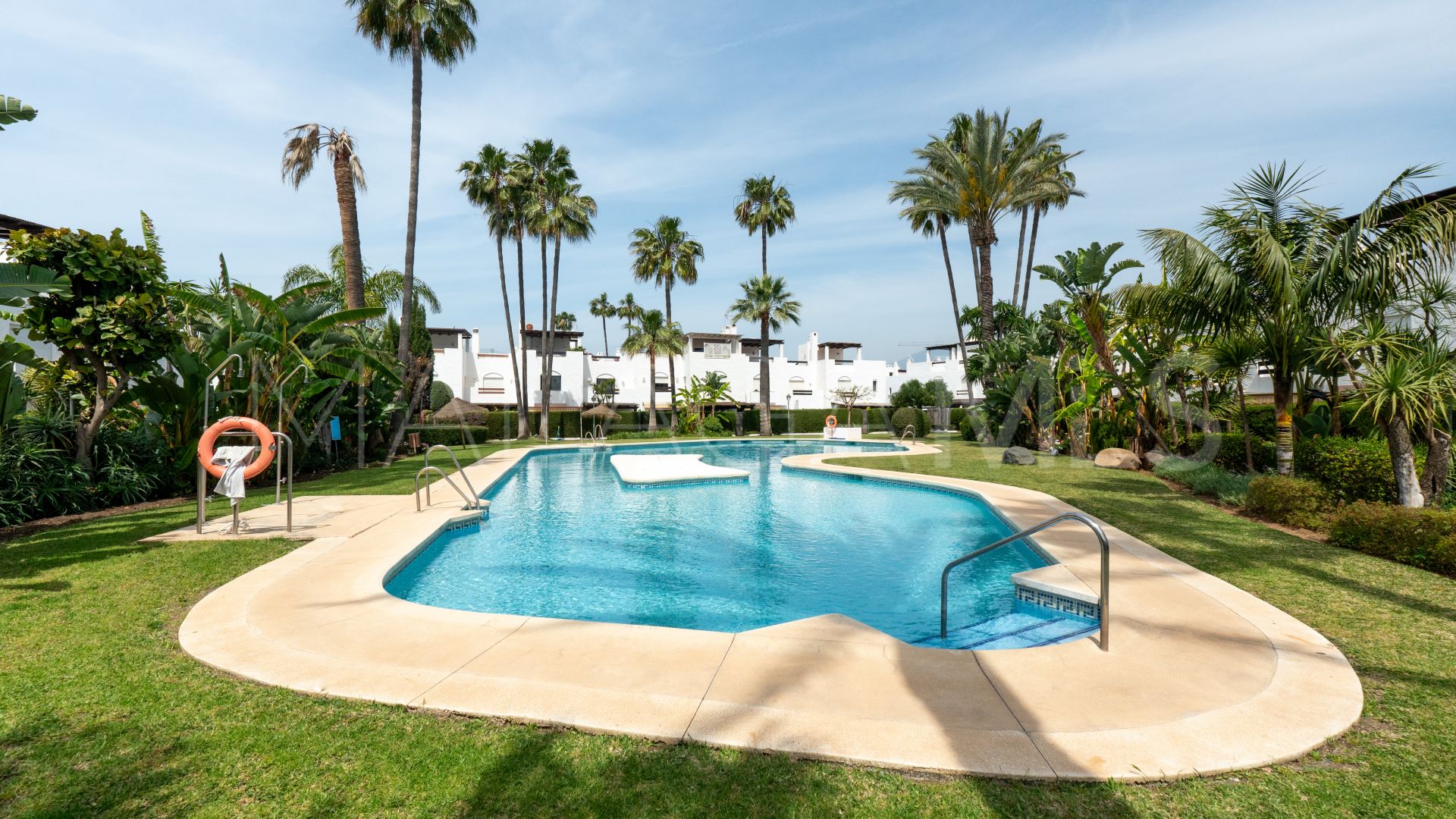 Reihenhaus for sale in Guadalmina Baja