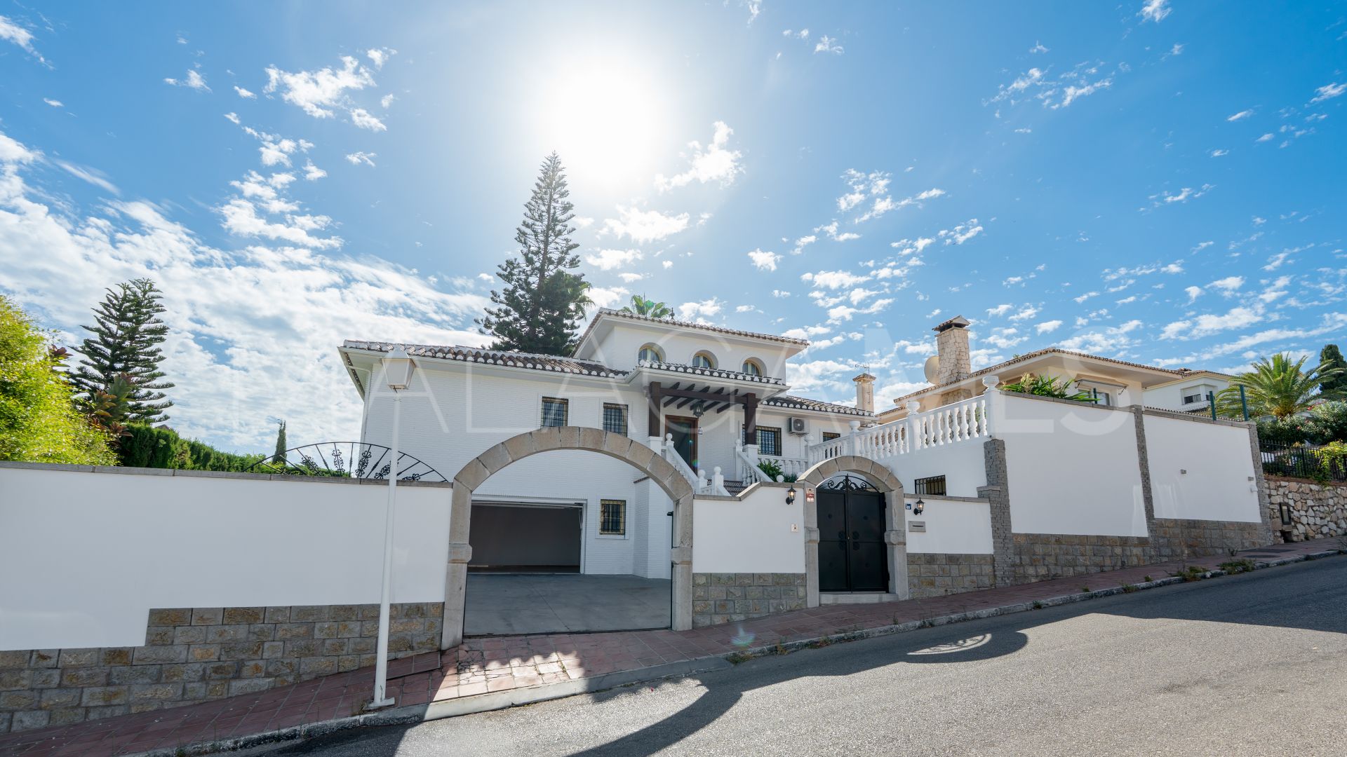 Villa for sale in Cerrado del Aguila