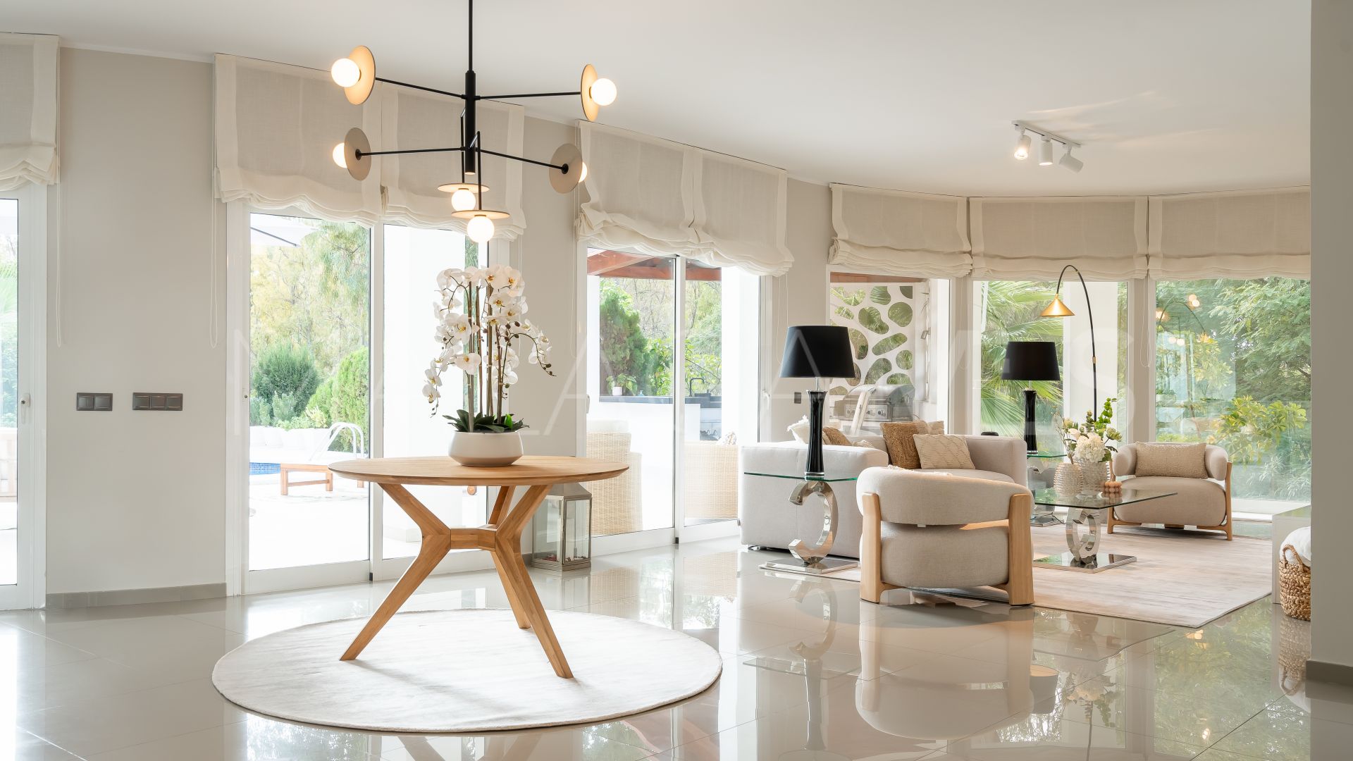 Villa for sale in El Herrojo