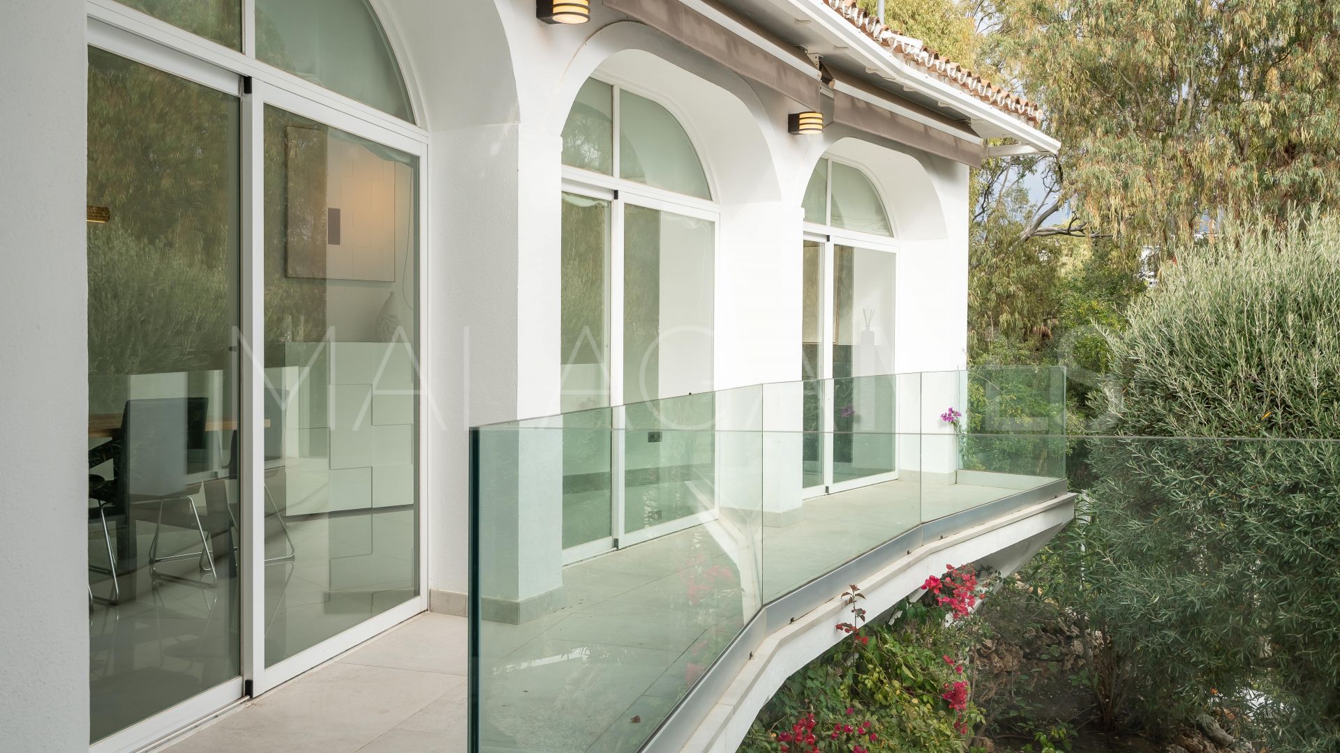 Villa for sale in El Herrojo