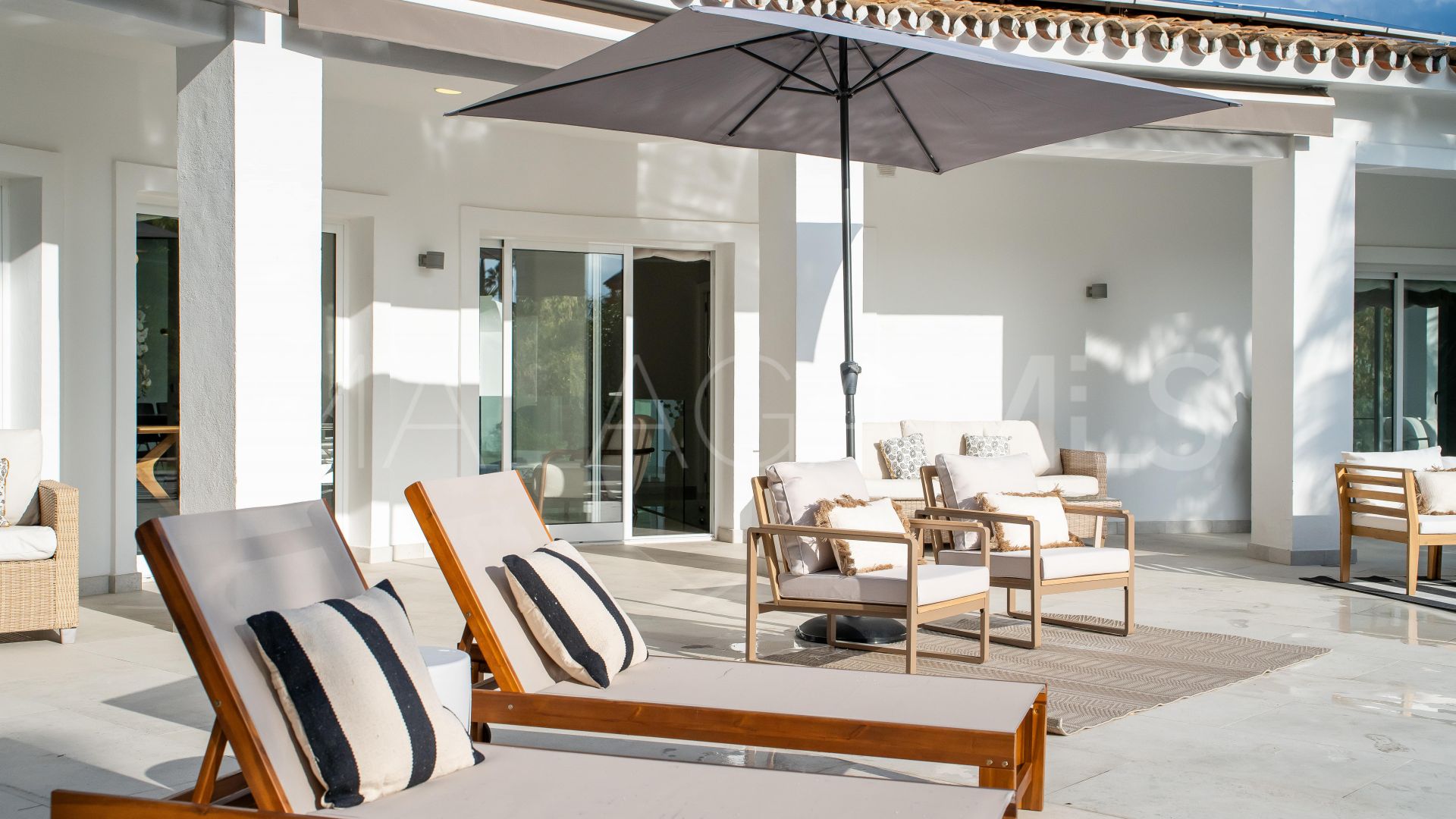 Villa for sale in El Herrojo