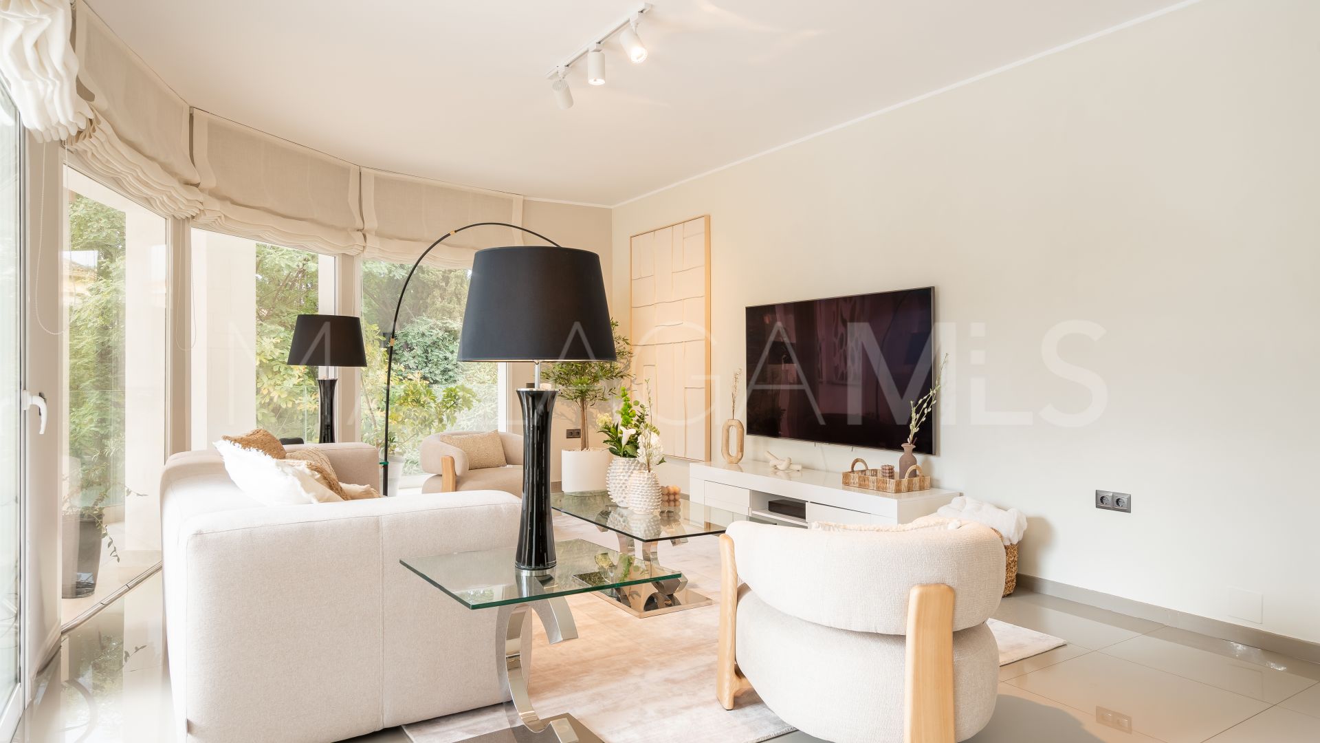 Villa for sale in El Herrojo