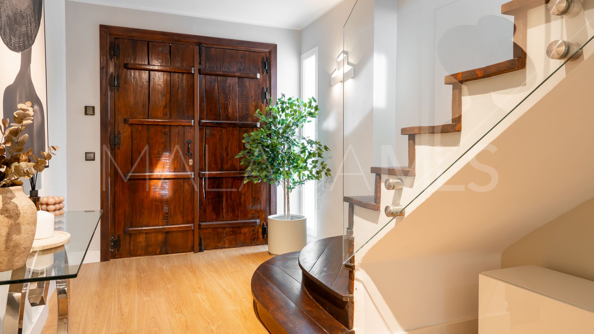 Villa for sale in El Herrojo