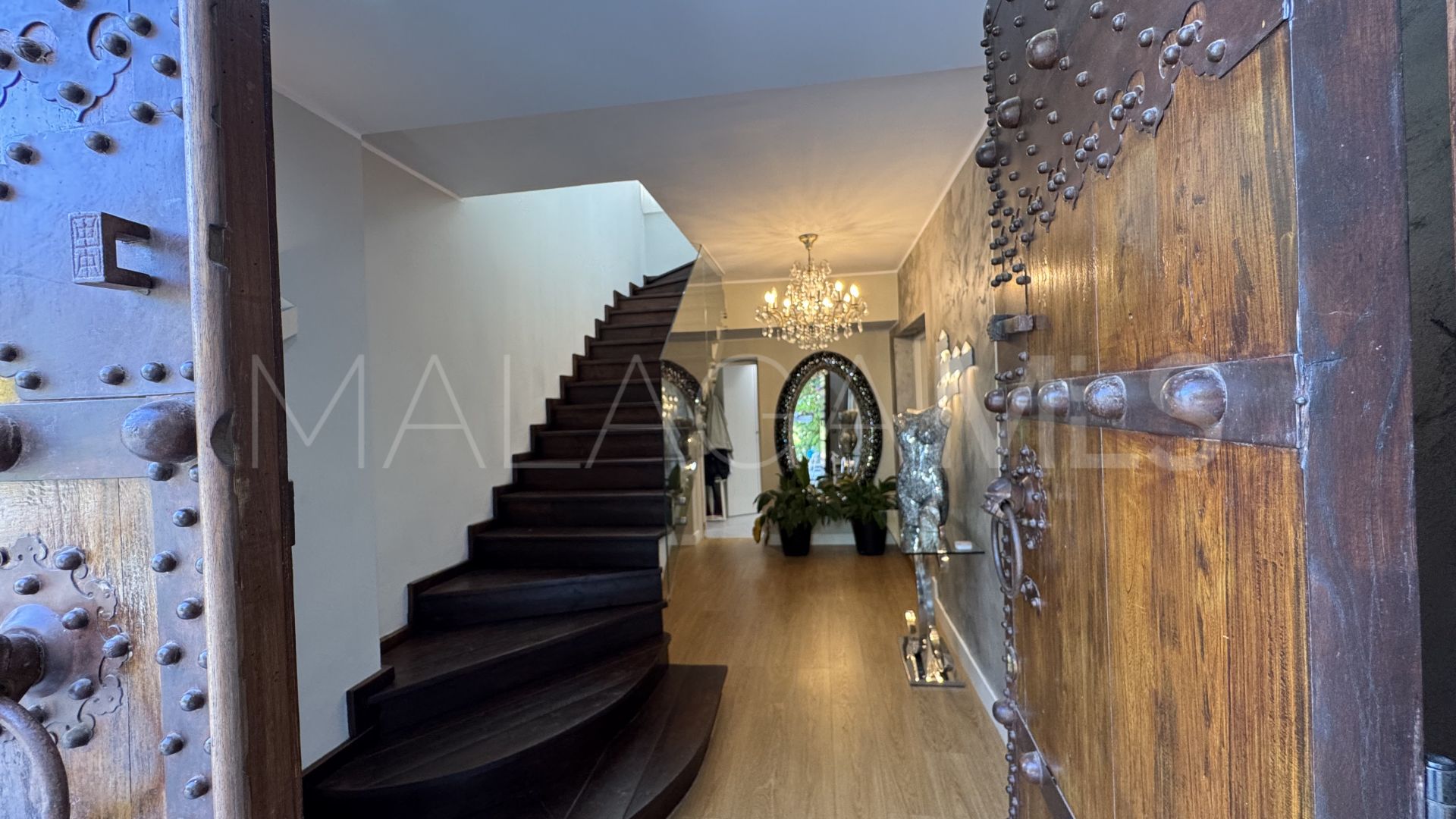 Villa for sale in El Herrojo